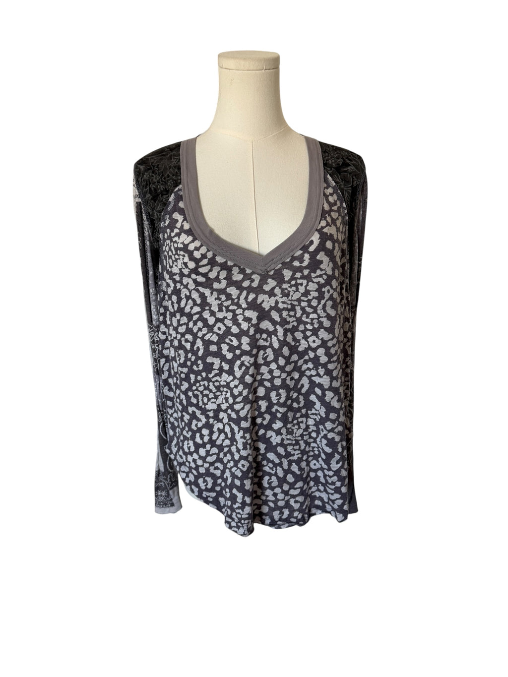 Free People We The Free Mixed Print Leopard Paisley V NeckTop Small