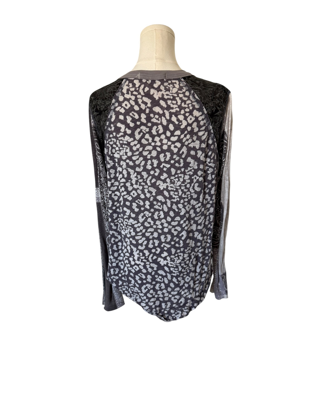 Free People We The Free Mixed Print Leopard Paisley V NeckTop Small
