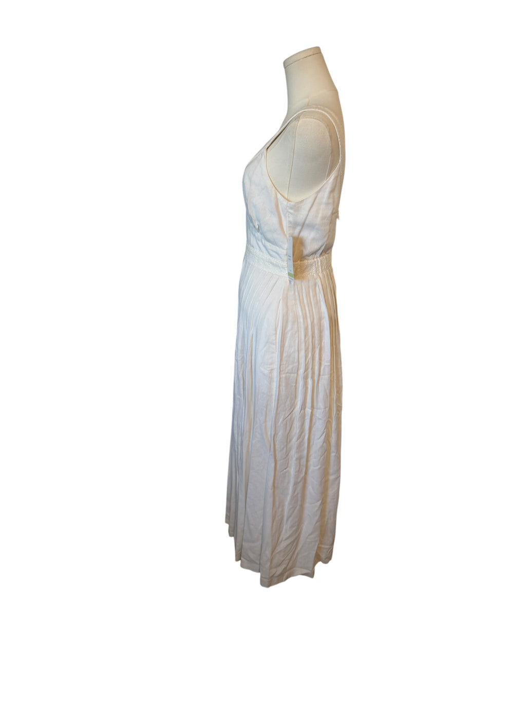 Taylor Women's V-Neck Pleated Dress