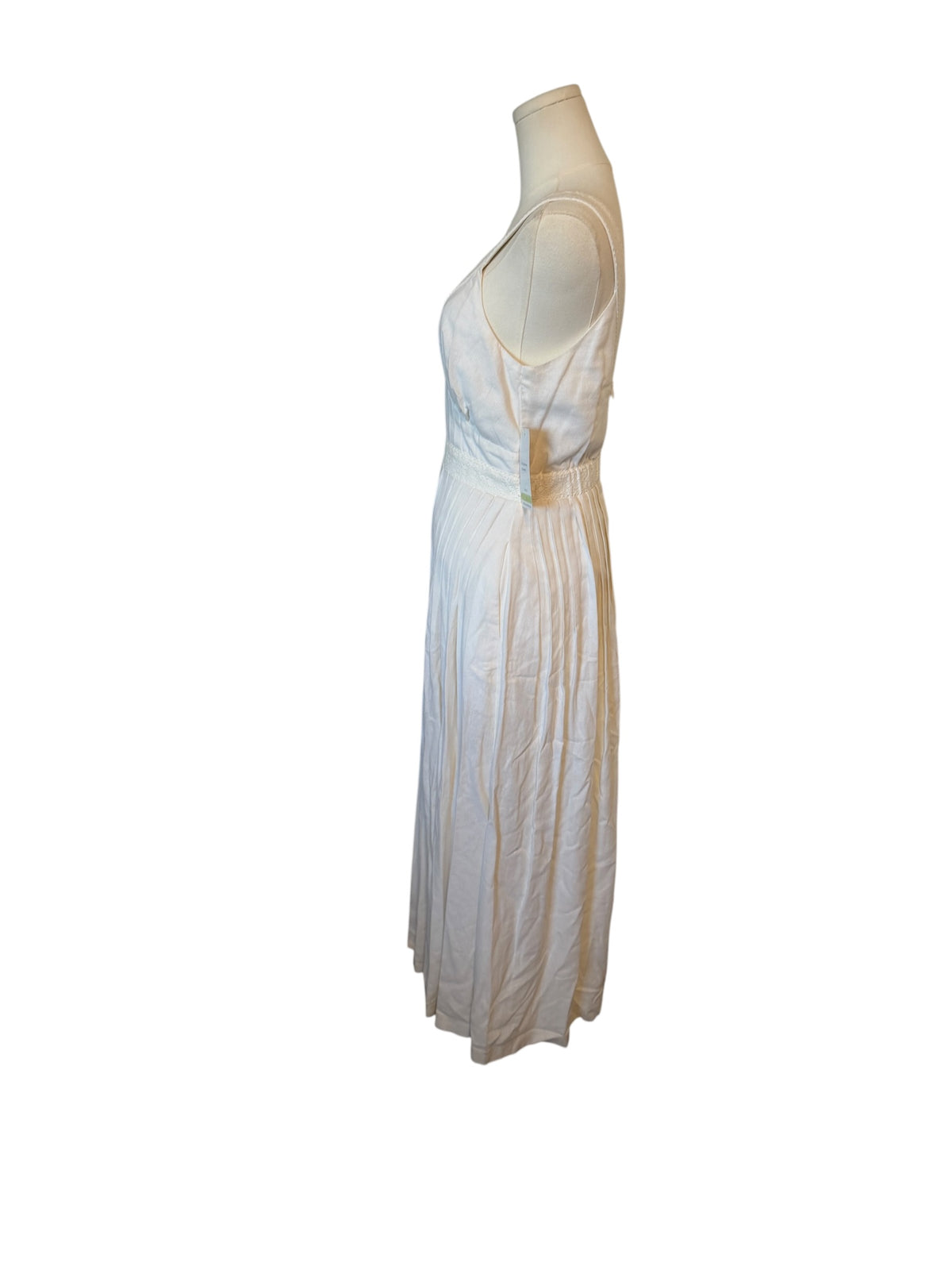 Taylor Women's V-Neck Pleated Dress