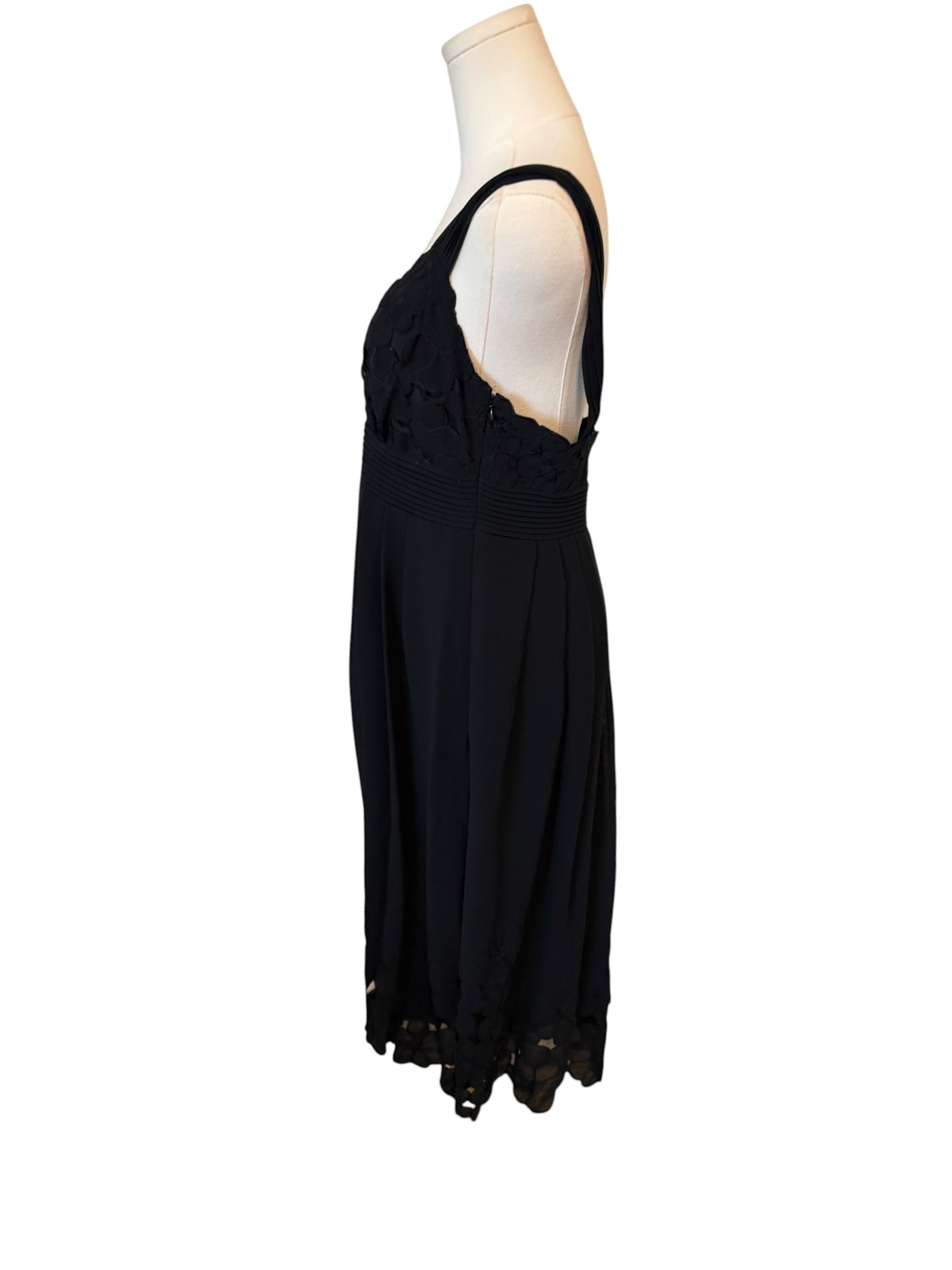 Antonio Melani Black Sleeveless Midi Dress