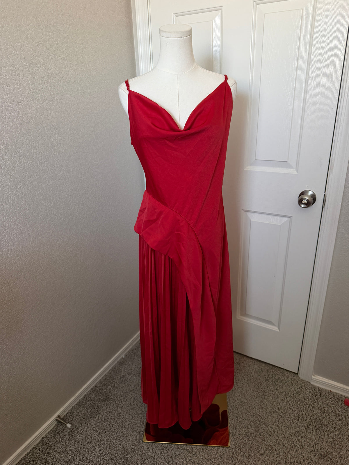 Lulus Raisa Pleated Side Midi Dress