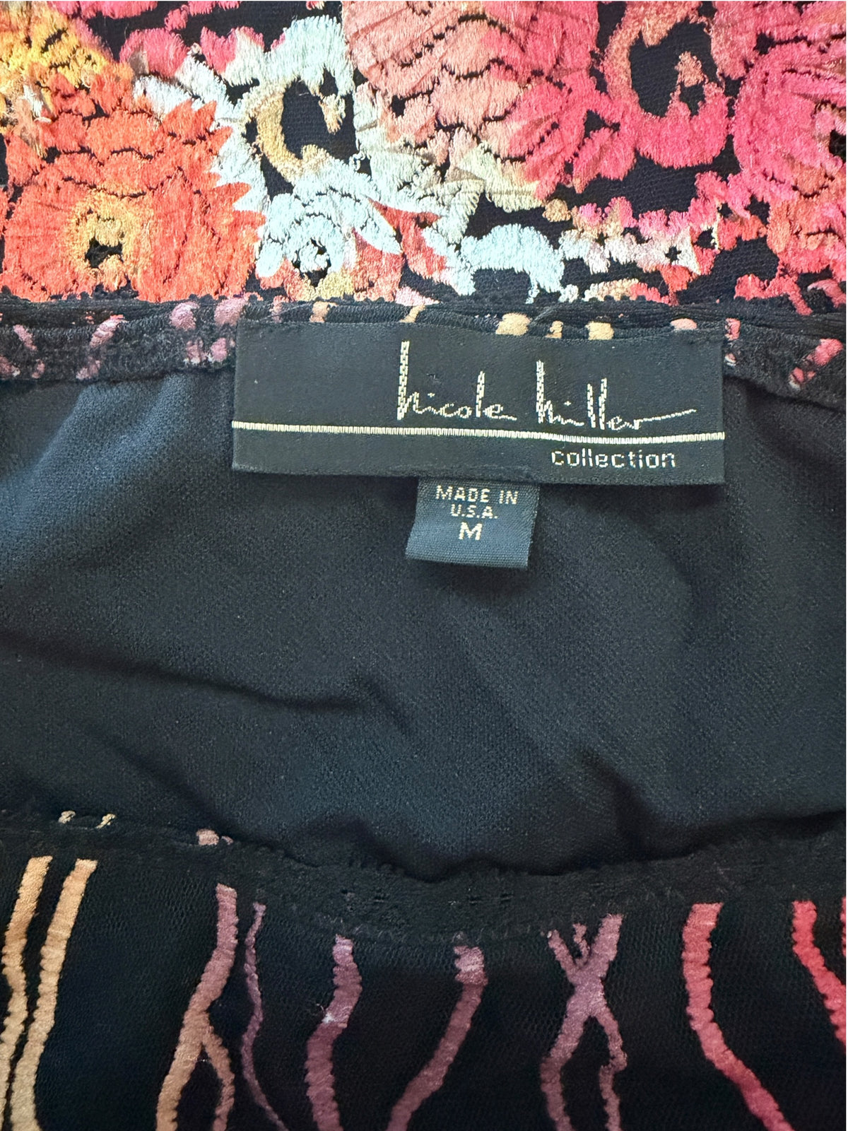 Nicole Miller Collection Black Embroidered Wave-Pattern Mini Skirt